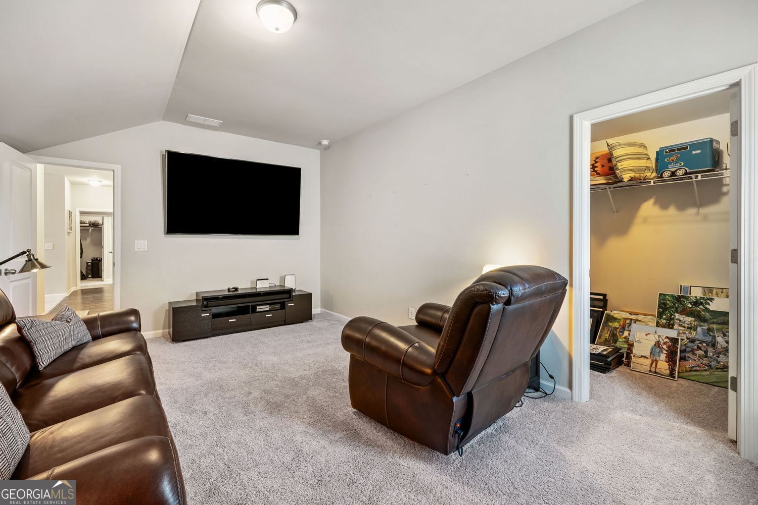 Buford, Georgia 30519, United States, 5 Bedrooms Bedrooms, ,4 BathroomsBathrooms,Residential,Active,174907