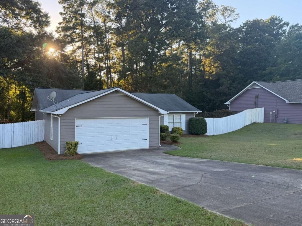 Photo of 108 Linden Lane, Peachtree City, GA 30269 (MLS # 10870563)