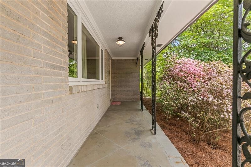 1619 Moncrief CIR
