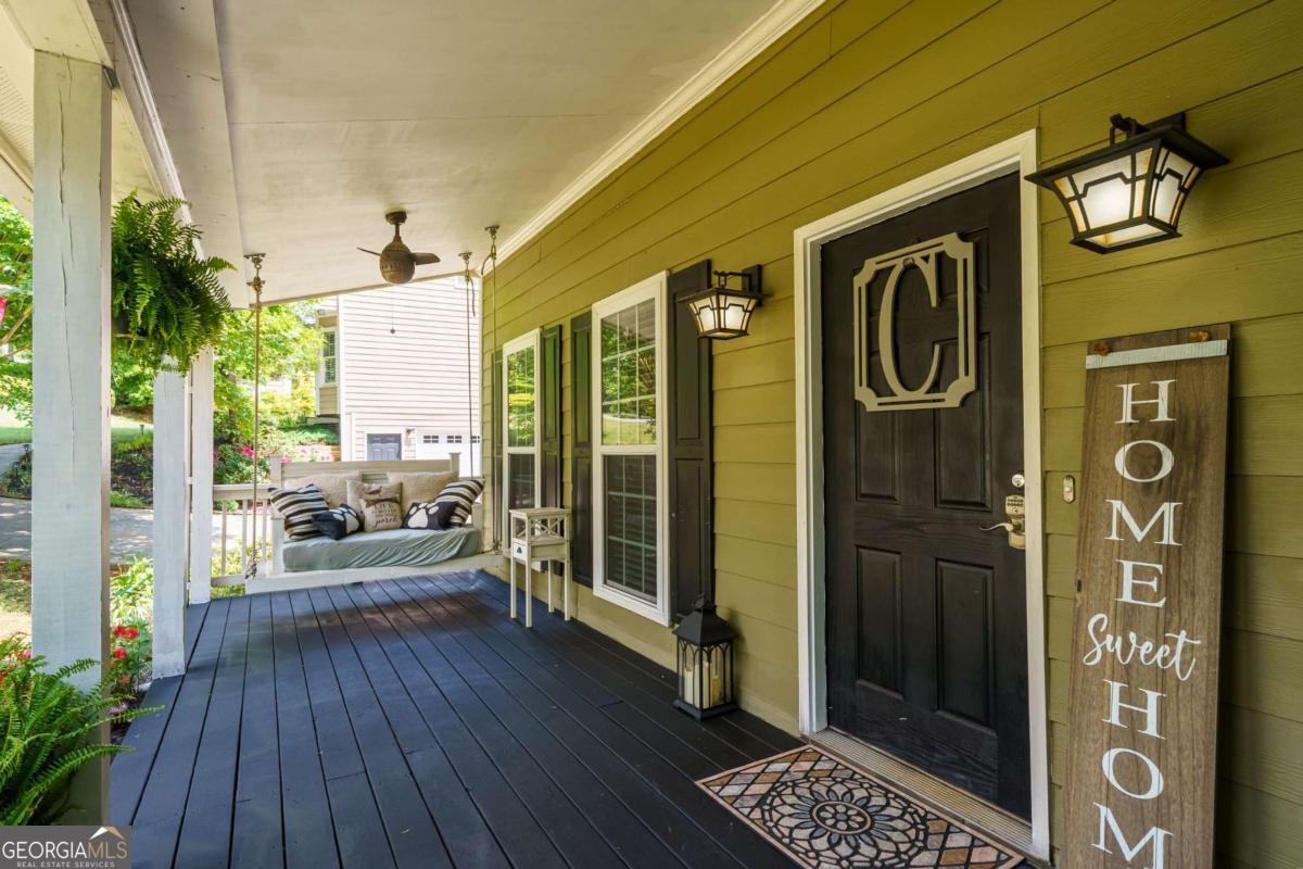 1927 Diamond PL NW