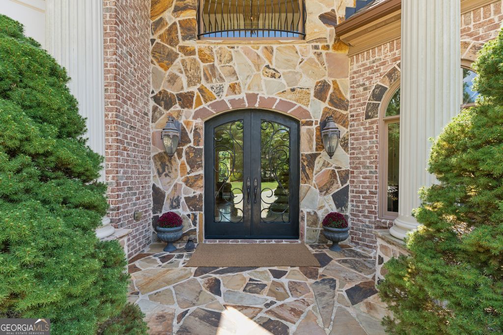 Photo of 6935 Wakehurst Place, Cumming, GA 30040 (MLS # 10635585)