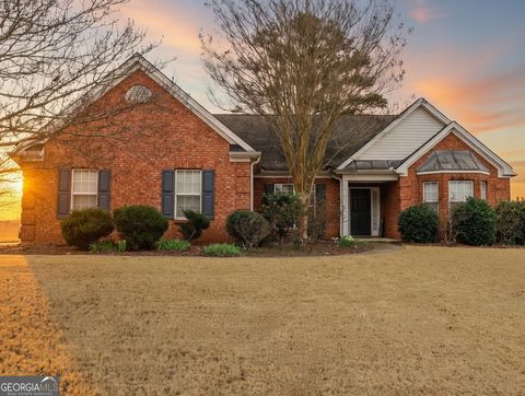 3385 Stoneleigh Run DR Buford GA 30519