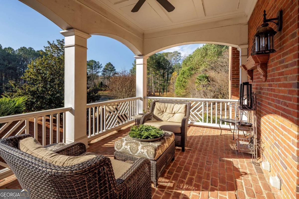195 High Bluff CT