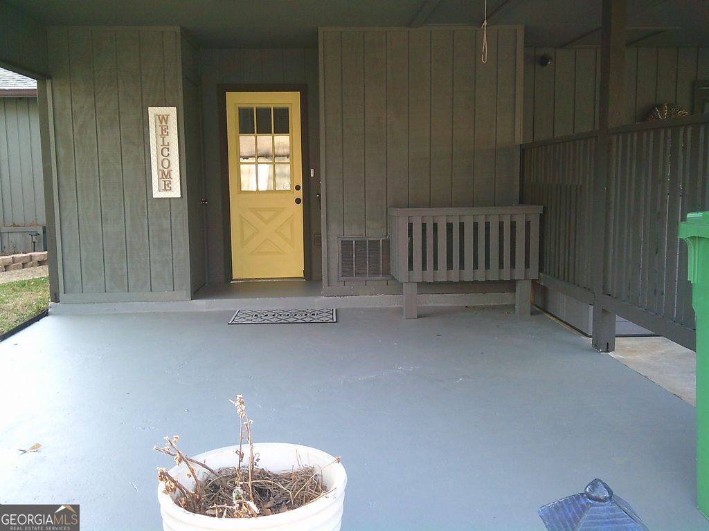 Photo of 306 Oak Center Pl, Valdosta, GA 31602 (MLS # 10692829)