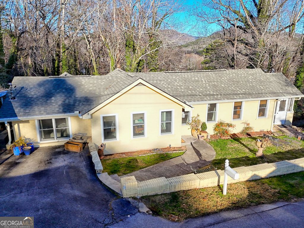 Photo of 98 Pickett Hill Street, Clayton, GA 30525 (MLS # 10691920)