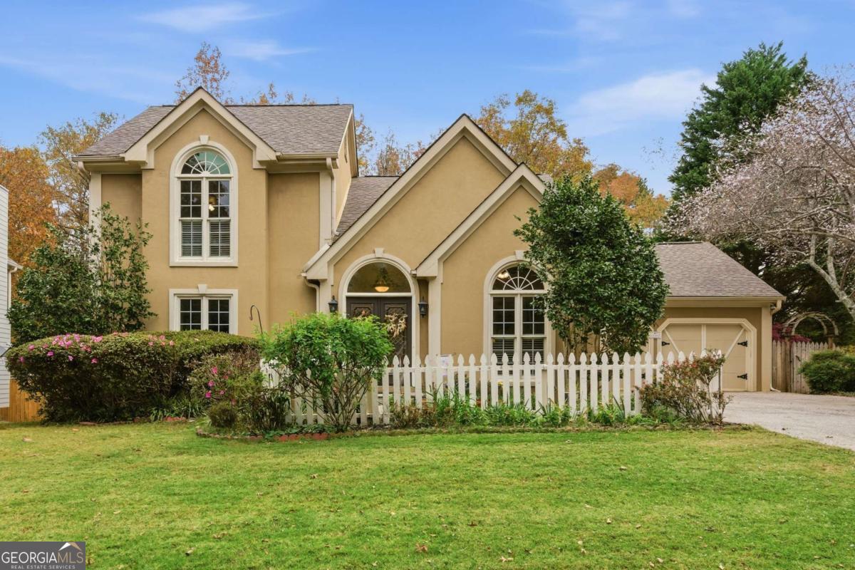 591 Delphinium BLVD NW