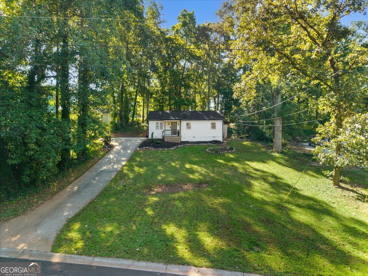 881 Brighton DR