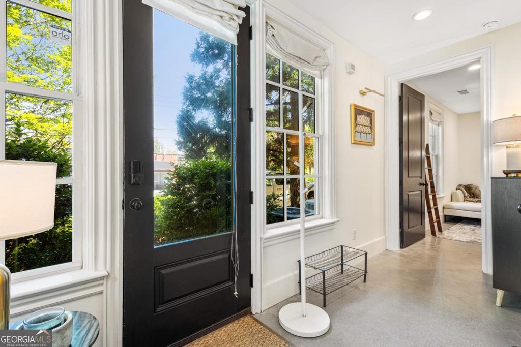 Photo of 2067 Telfair Circle #B, Atlanta, GA 30324 (MLS # 10657944)