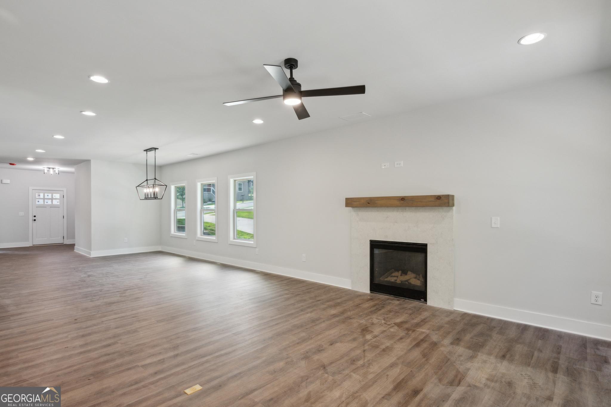 3131 Stonegate DR SW