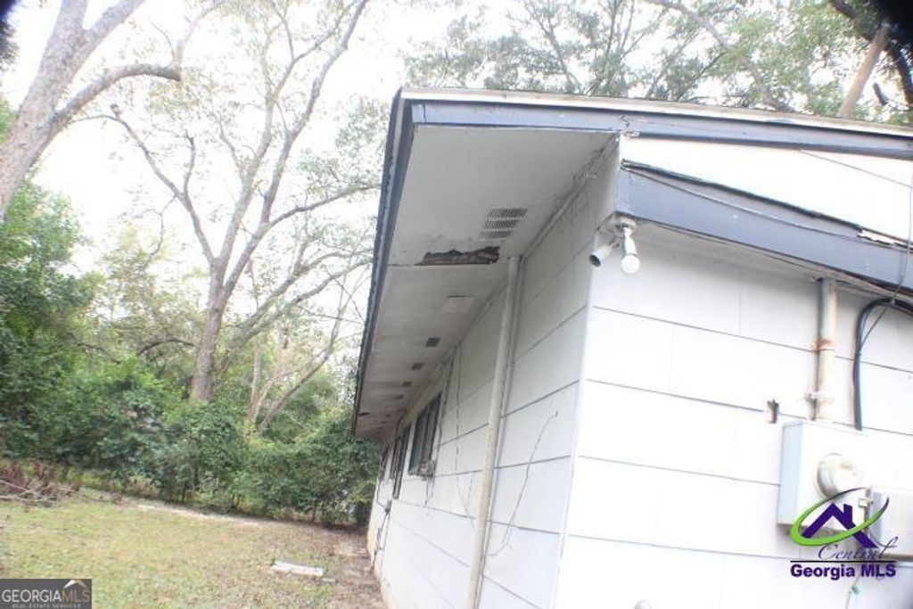 Photo of 2452 Thrasher Avenue, Macon, GA 31206 (MLS # 10625127)