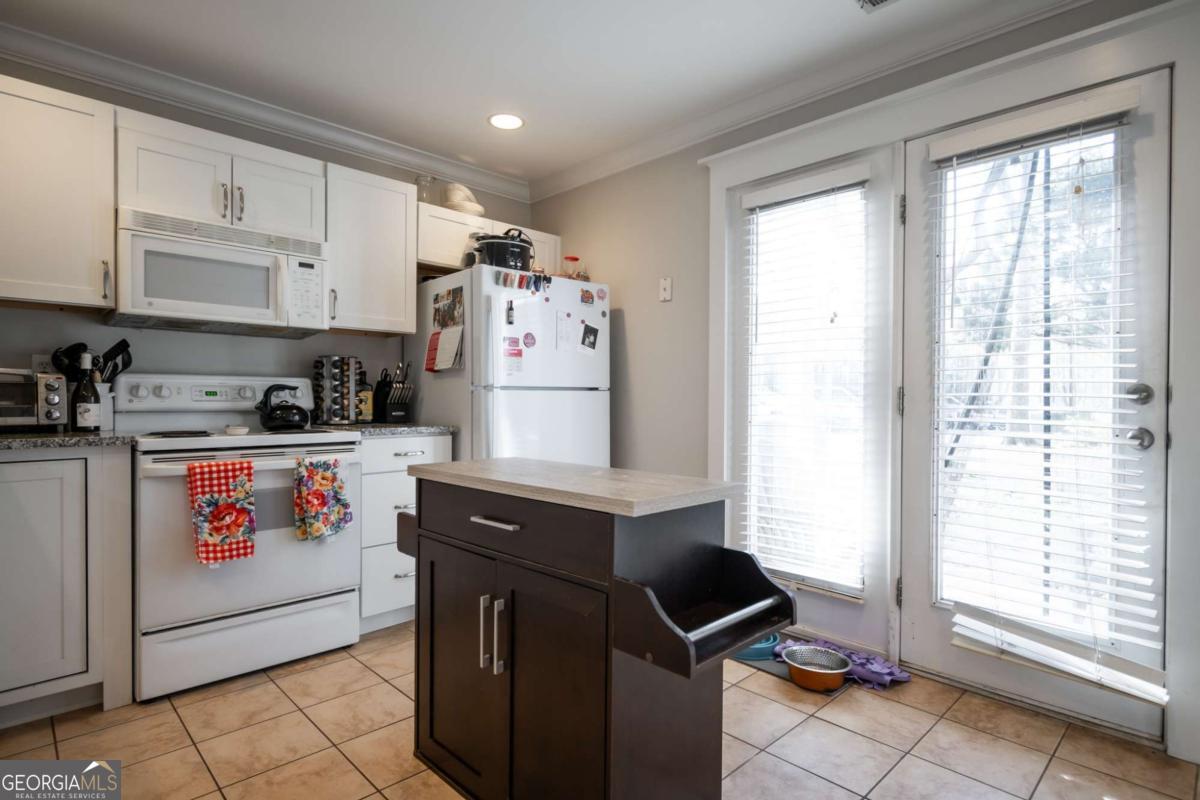 660 Barnett Shoals RD 410