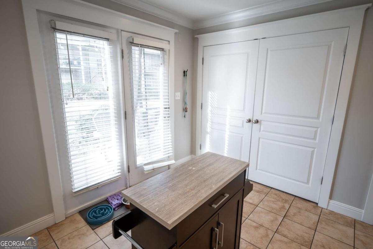 660 Barnett Shoals RD 410