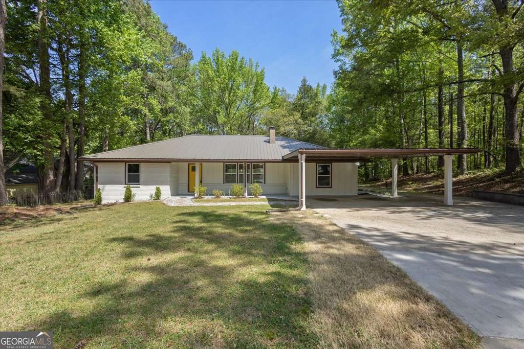 Photo of 2013 Ridge Road, Dallas, GA 30157 (MLS # 10736442)