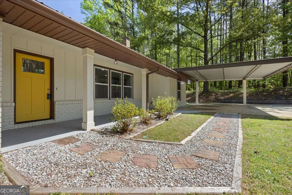 Photo of 2013 Ridge Road, Dallas, GA 30157 (MLS # 10736442)