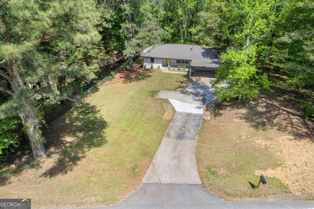 Photo of 2013 Ridge Road, Dallas, GA 30157 (MLS # 10736442)