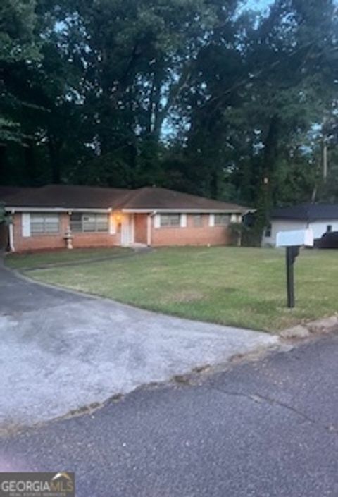 5527 Andrew DR SW Mableton GA 30126