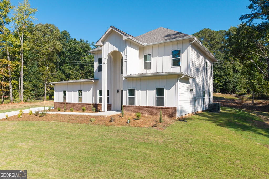 Photo of 3520 Millers Pond Way SW, Snellville, GA 30039 (MLS # 10846532)