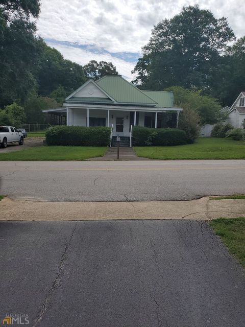 A home in Hogansville