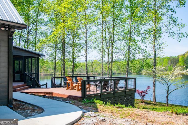 321 Fausetts Lake RD