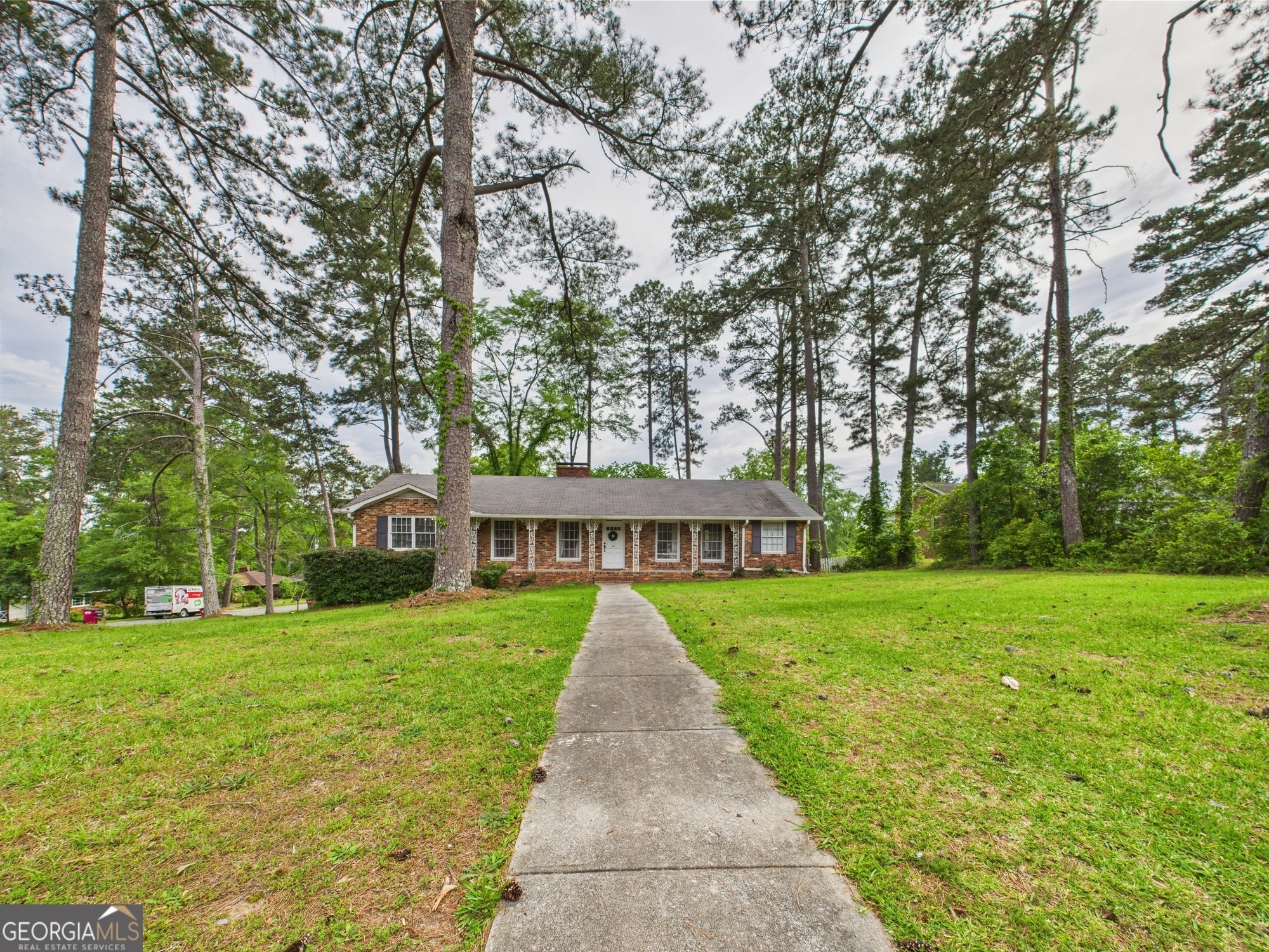2956 King Alfred DR