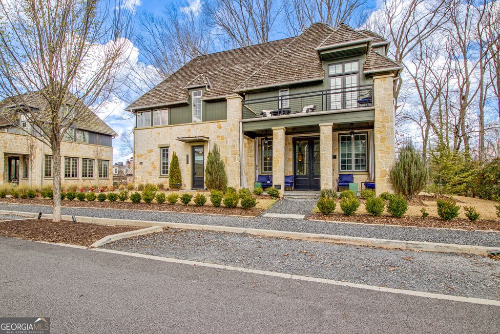 Photo of 335 2nd Street, Fayetteville, GA 30214 (MLS # 10709408)