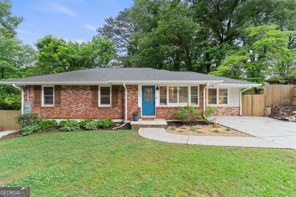 Photo of 1282 Mclendon Drive, Decatur, GA 30033 (MLS # 10770765)