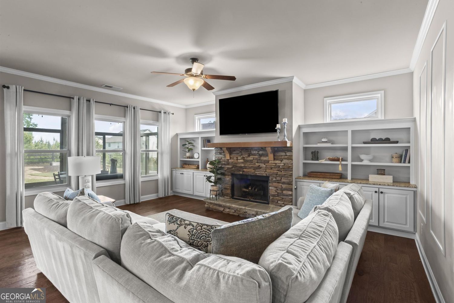 549 Riverwalk Manor DR