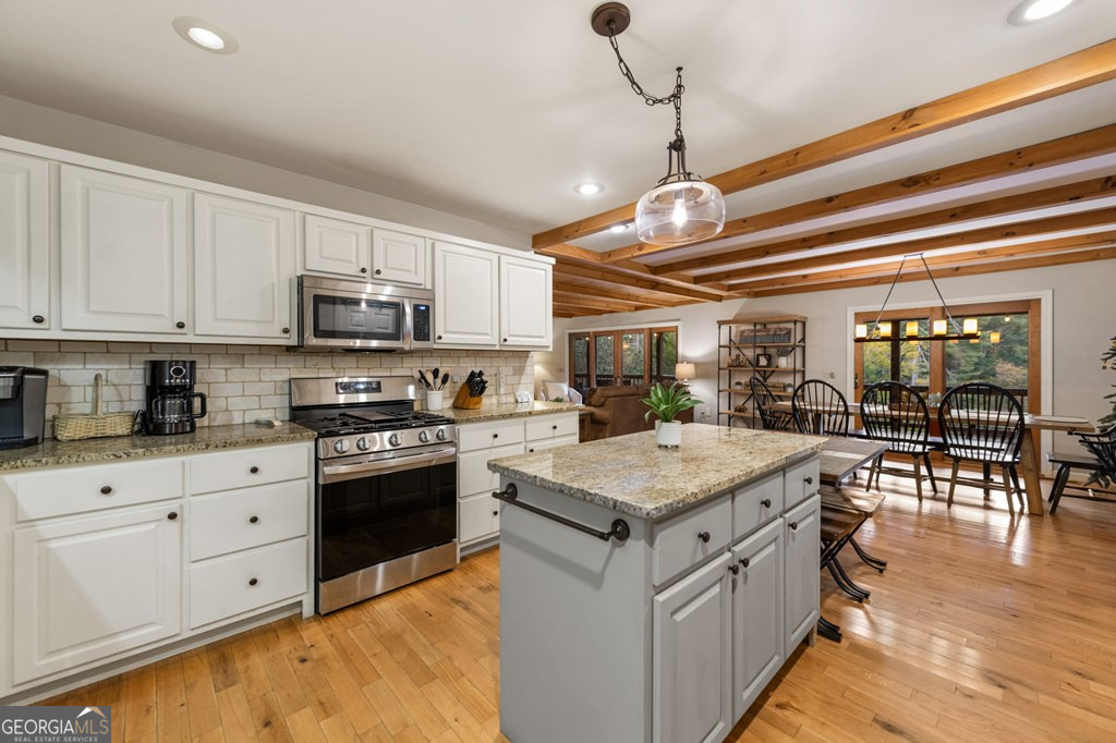 210 White Pine Acres DR