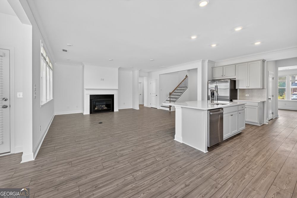 163 Sheryl WAY
