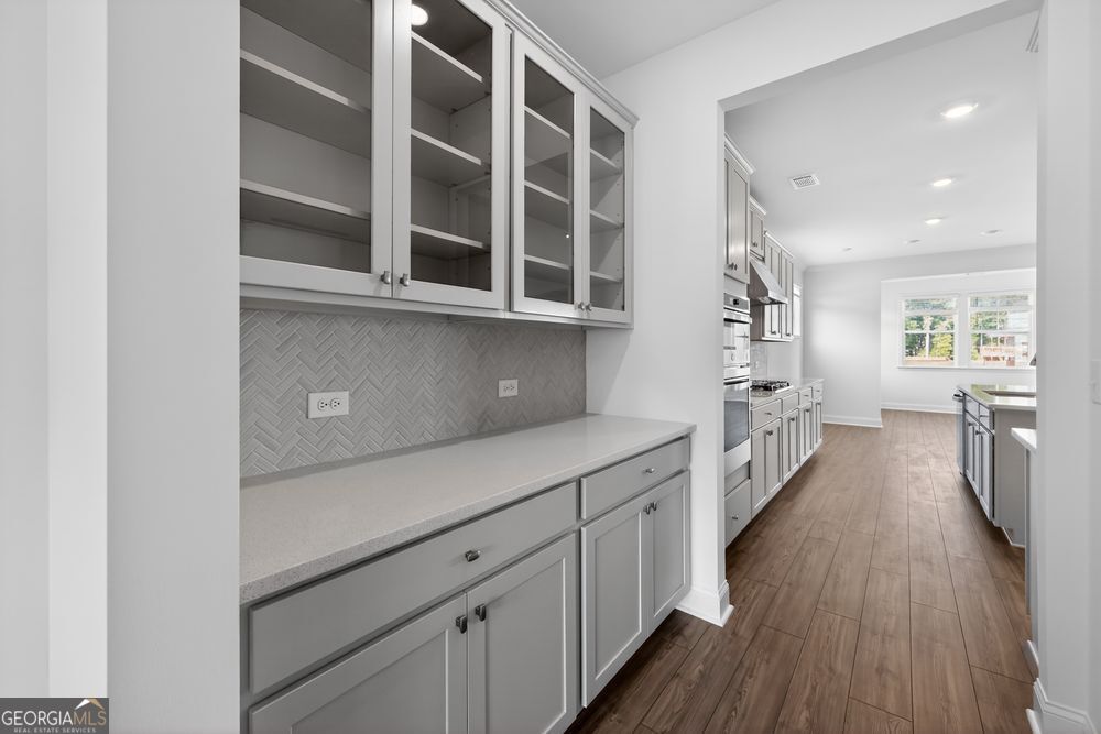 163 Sheryl WAY