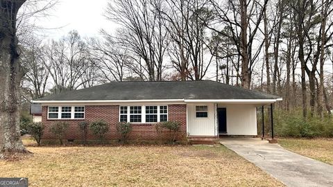 Photo of 202 Harrison Road NW, Rome, GA 30165 (MLS # 10669308)