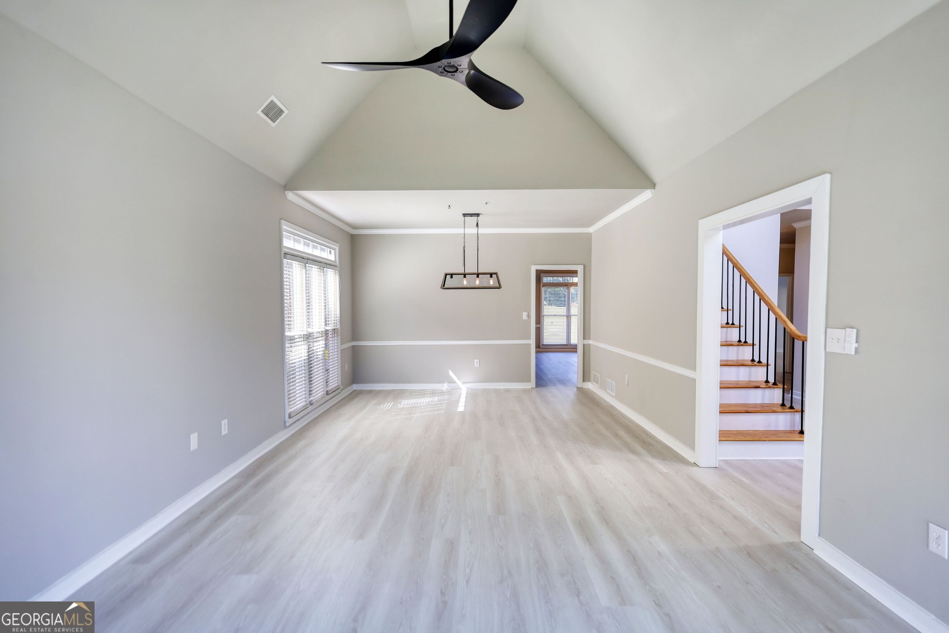 2111 Highland Club DR SE