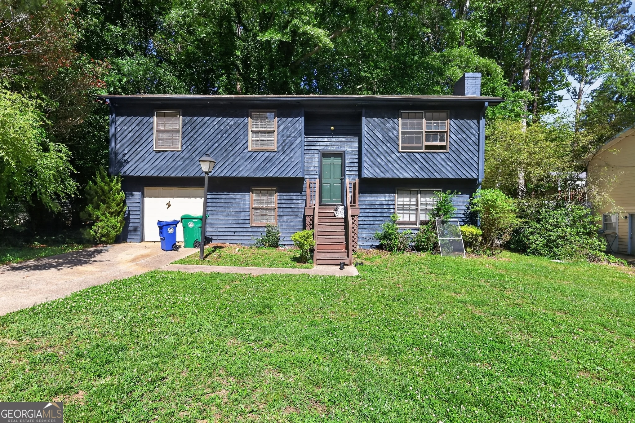 2128 Tiffany Lane