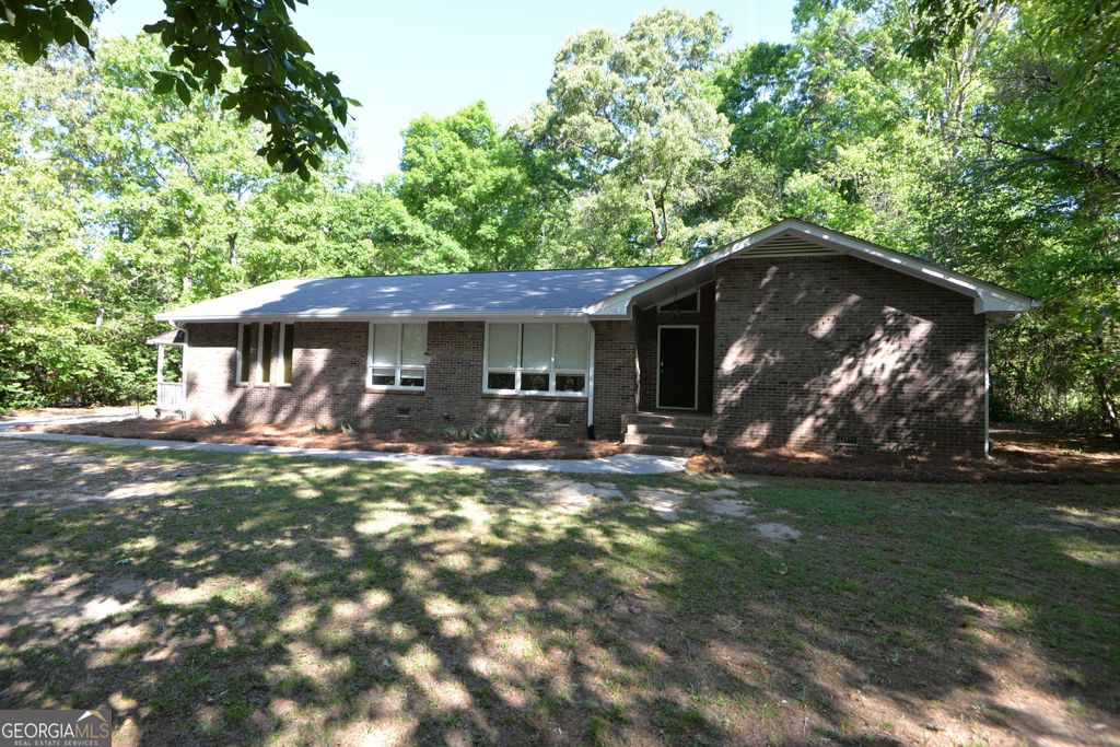 Photo of 3478 Highway 81 W, Hampton, GA 30228 (MLS # 10737696)