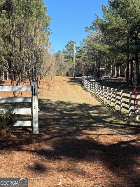 Photo of 670 Jefferies Road, Shady Dale, GA 31085 (MLS # 10676205)