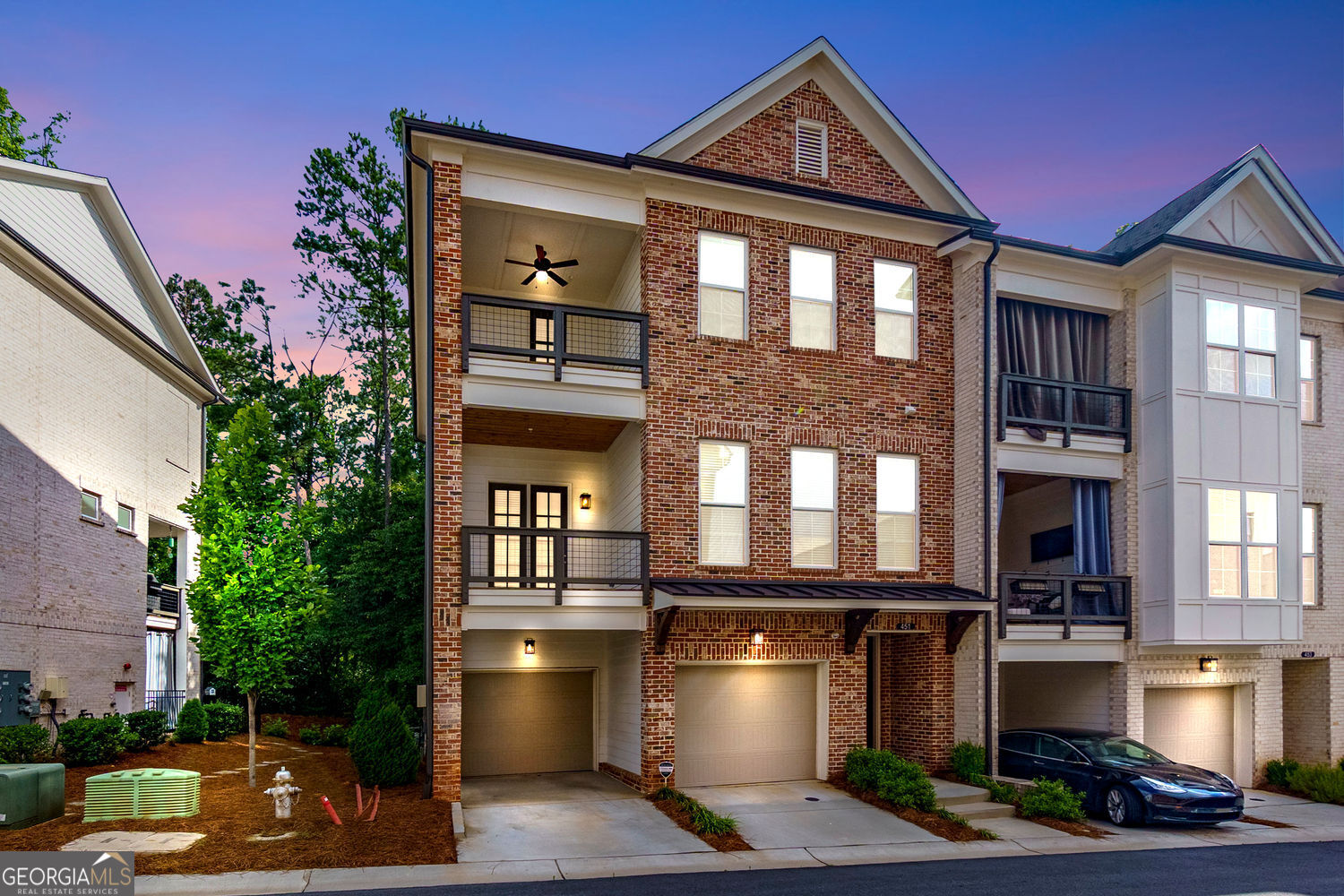 451 Burton DR