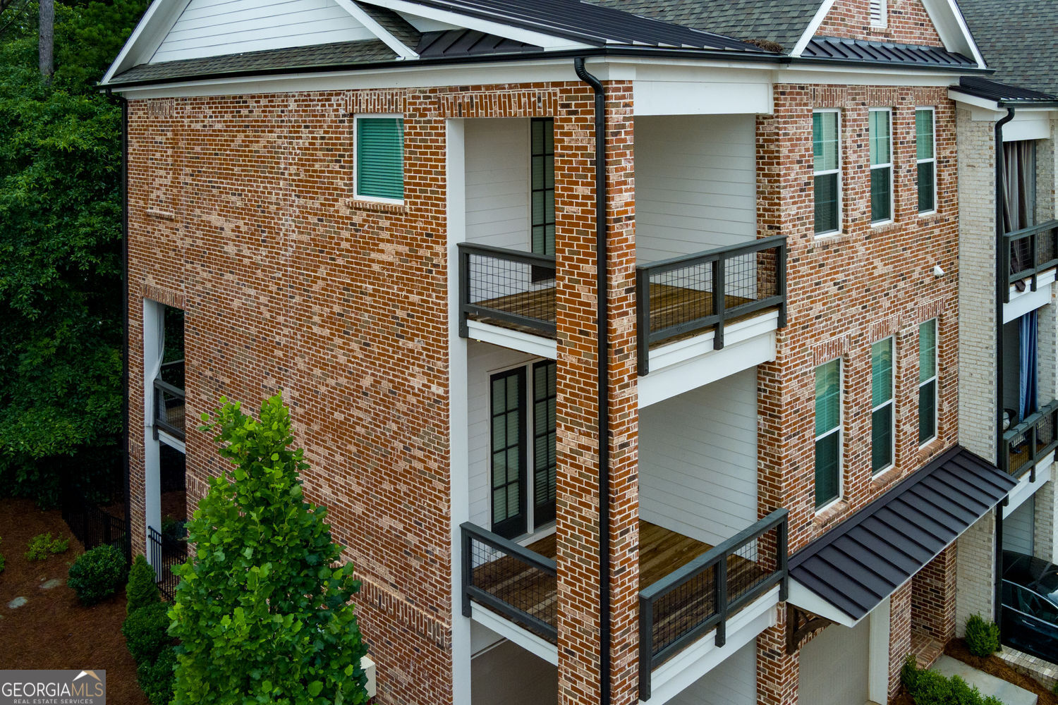451 Burton DR