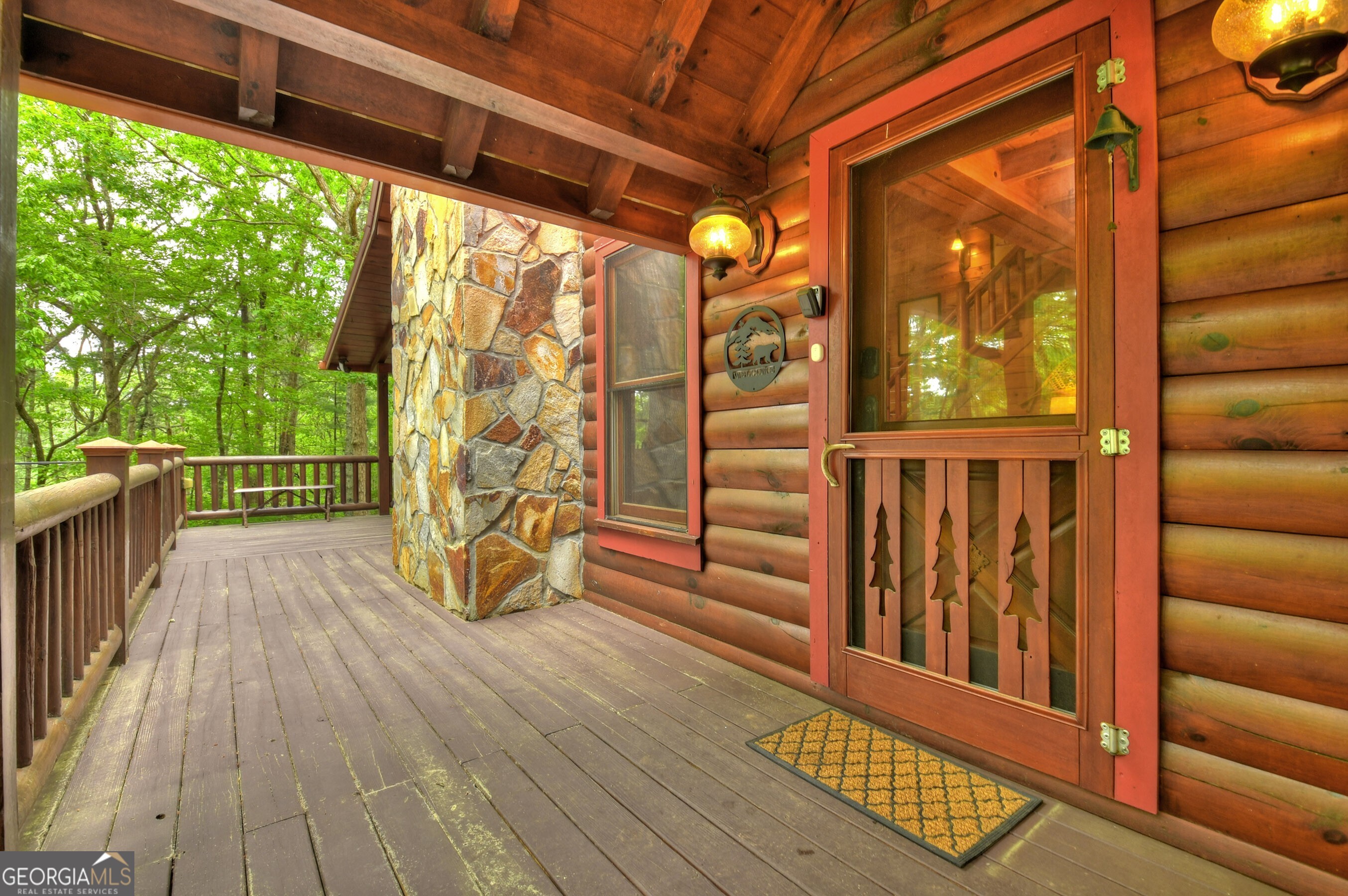 208 Crestview LN