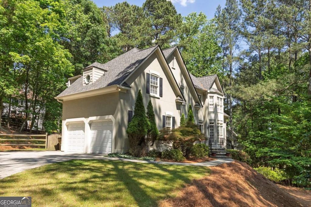 Photo of 1308 Amberwood Drive, Woodstock, GA 30189 (MLS # 10740132)