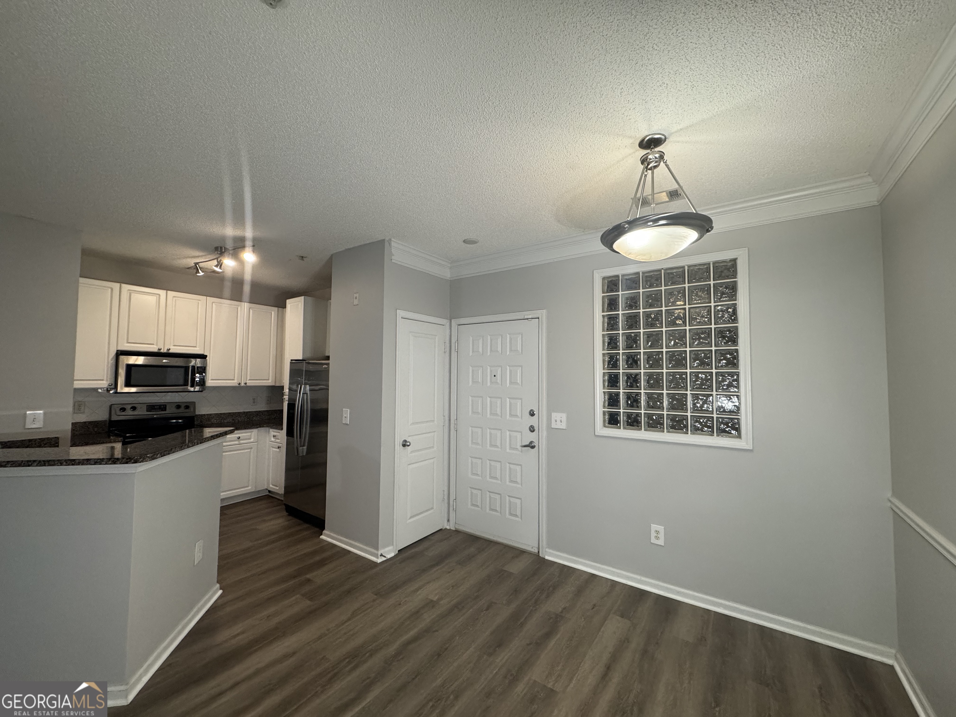 10 Perimeter Summit BLVD 4211