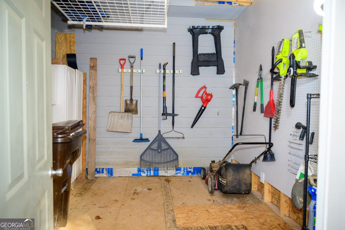 Powder Springs, Georgia 30127, United States, 4 Bedrooms Bedrooms, ,3 BathroomsBathrooms,Residential,Pending,13886