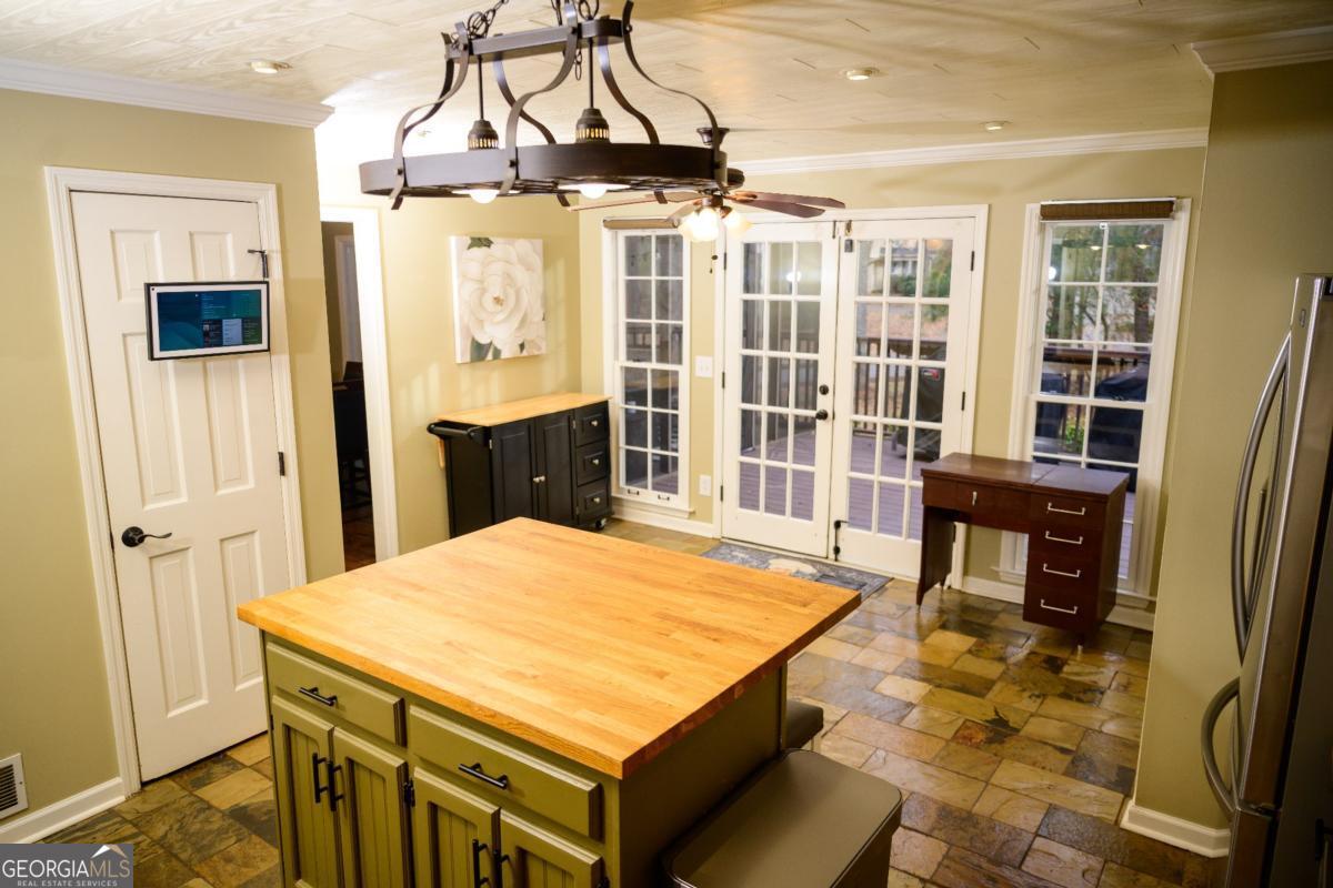 Powder Springs, Georgia 30127, United States, 4 Bedrooms Bedrooms, ,3 BathroomsBathrooms,Residential,Pending,13886