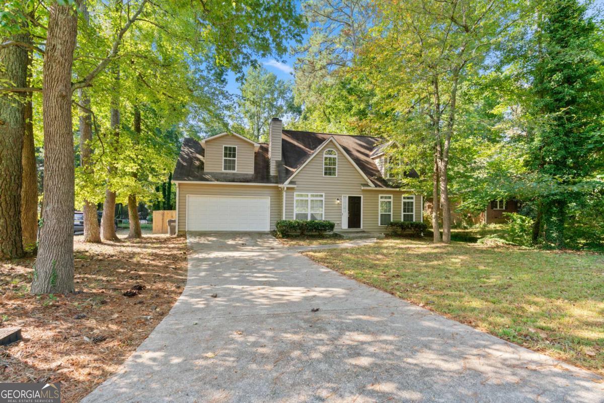 1333 LAURA LN