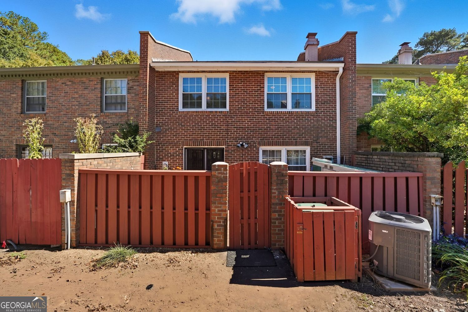 YORK PLACE - Residential