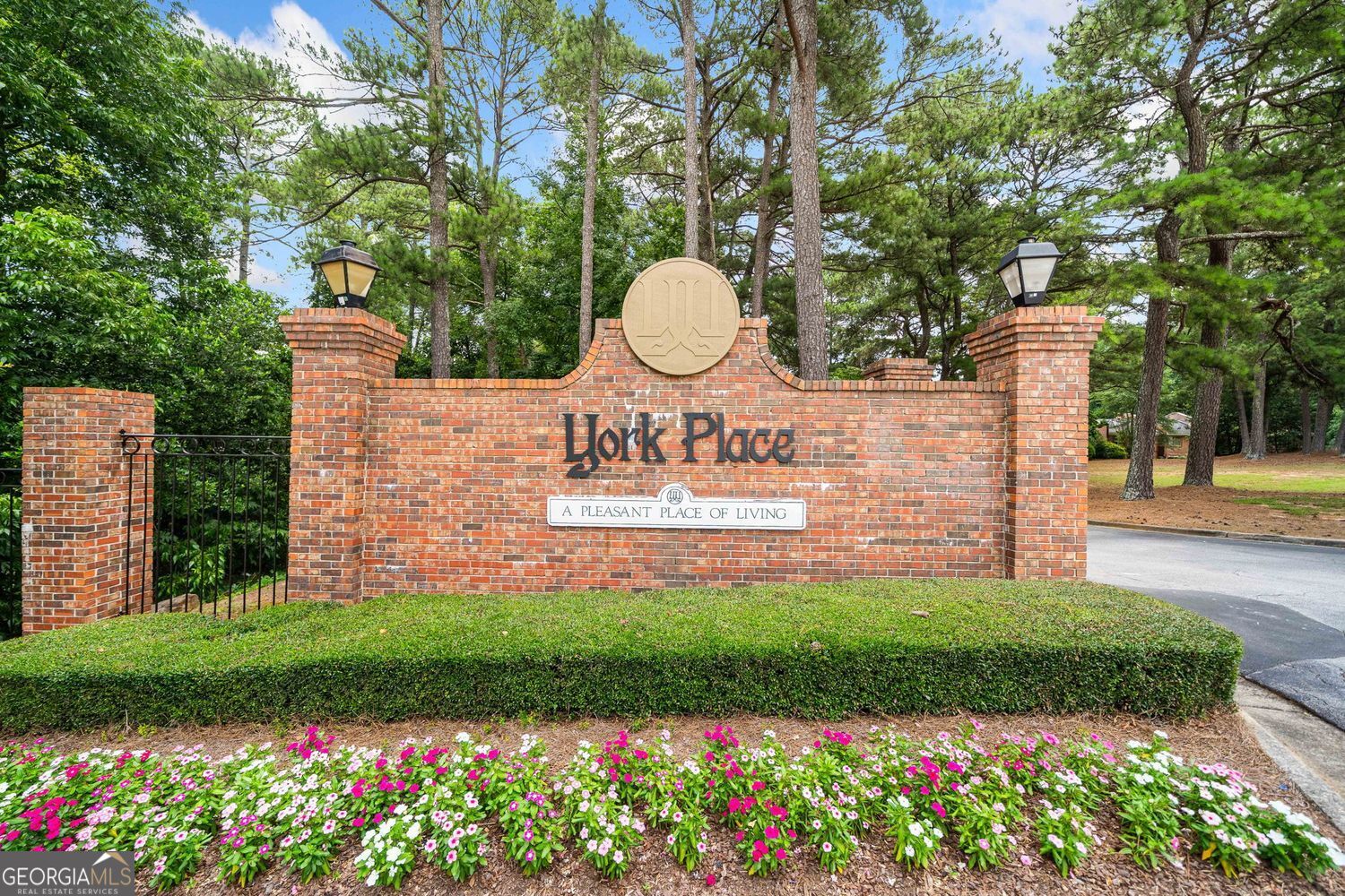 YORK PLACE - Residential