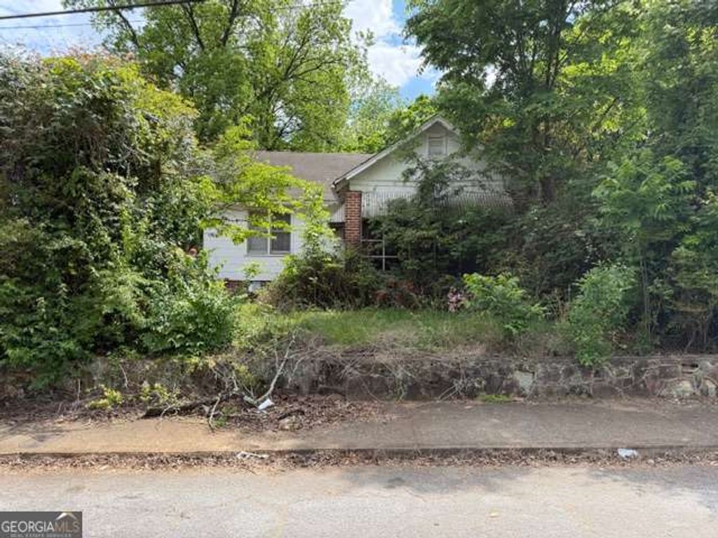 Photo of 1426 Wadley Avenue, Atlanta, GA 30344 (MLS # 10754447)
