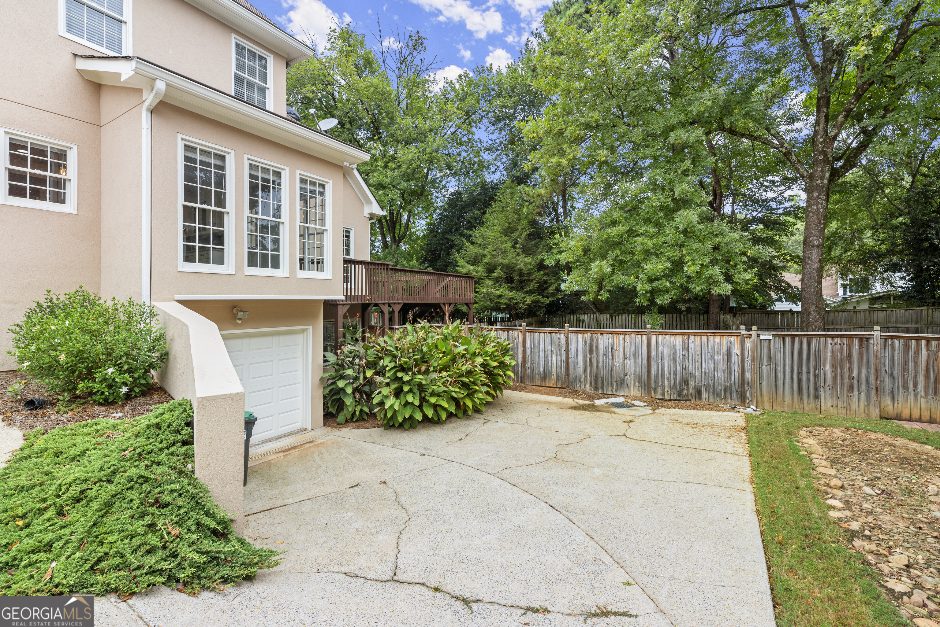 Ward Meade - Residential