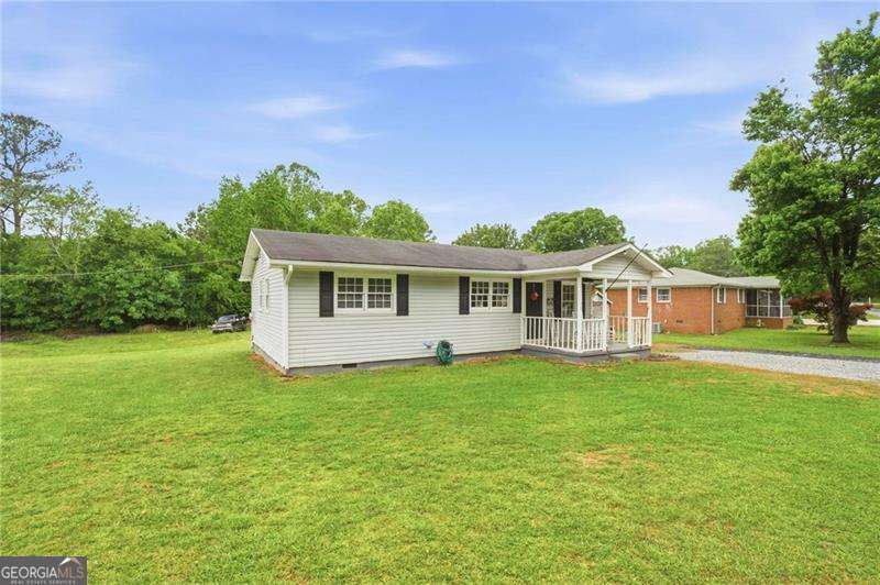 54 Stephens RD