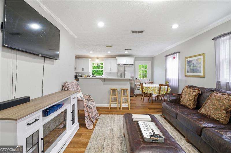 54 Stephens RD