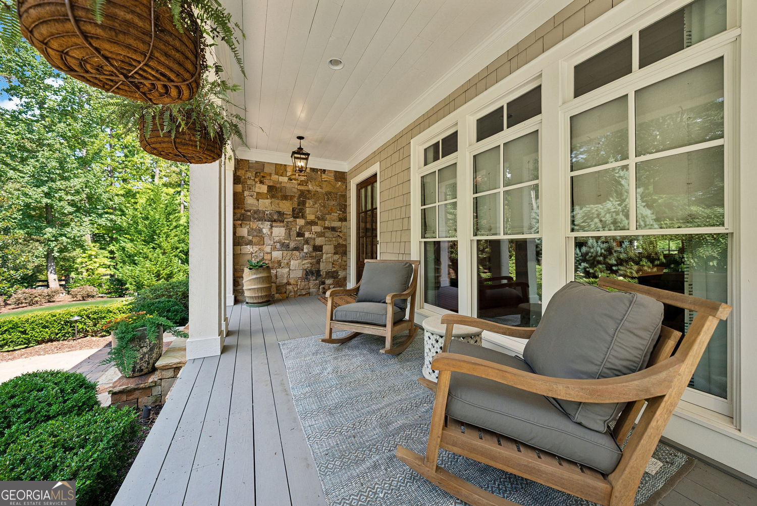 Roswell, Georgia 30075, United States, 4 Bedrooms Bedrooms, ,5 BathroomsBathrooms,Residential,Pending,199784